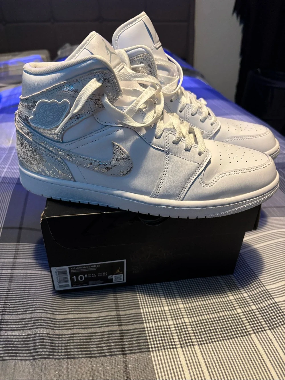 Air Jordan 1 Mid SE sneakers Men’s 10.5